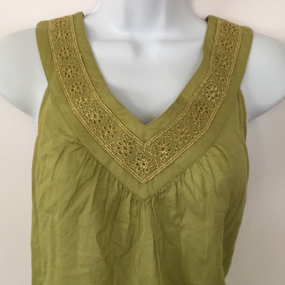 Banana Republic green tank blouse! - Picture 3 of 6